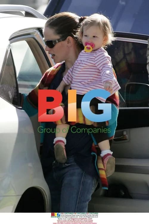 Jennifer Garner and baby Violet at park
