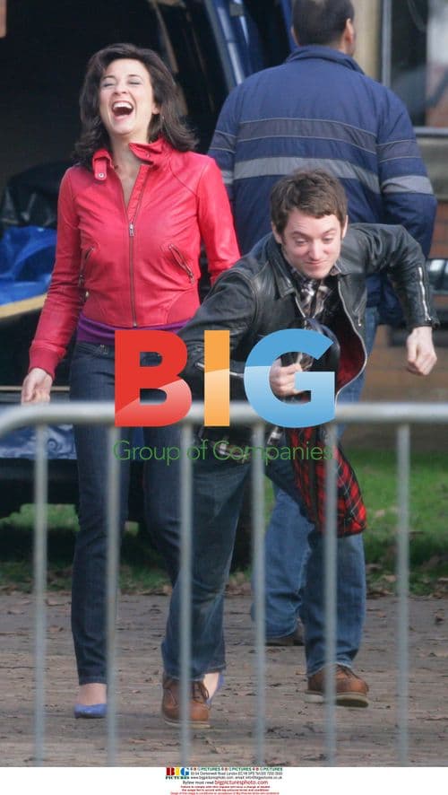 Elijah Wood and Leonor Watling on The Oxford Murders Set