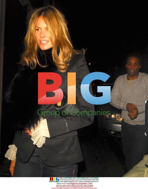 Elle Macpherson & Ray Fearon Dining