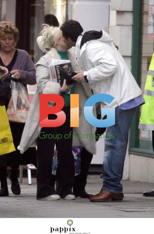 Barbara Windsor and Dale Winton Shopping in London