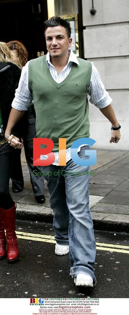 Pregnant Jordan and Peter Andre Out for Birthday Dinner