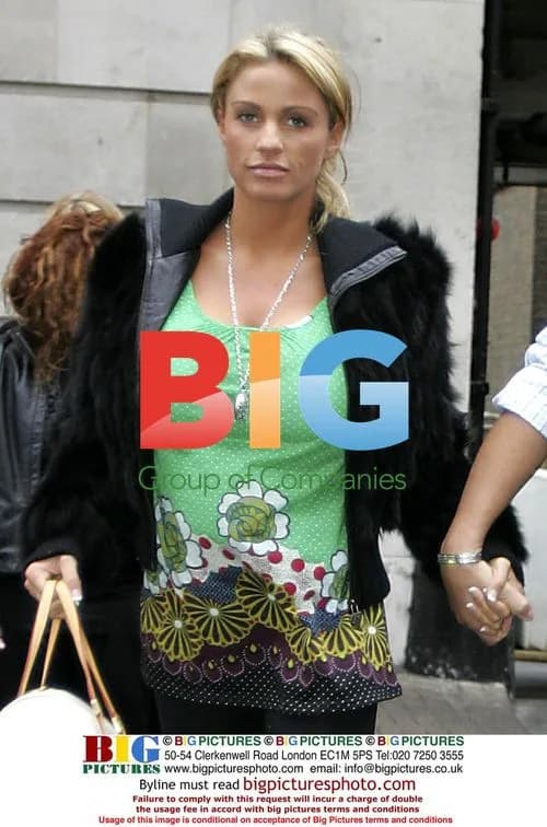 Jordan and Peter Andre Leave Bistro