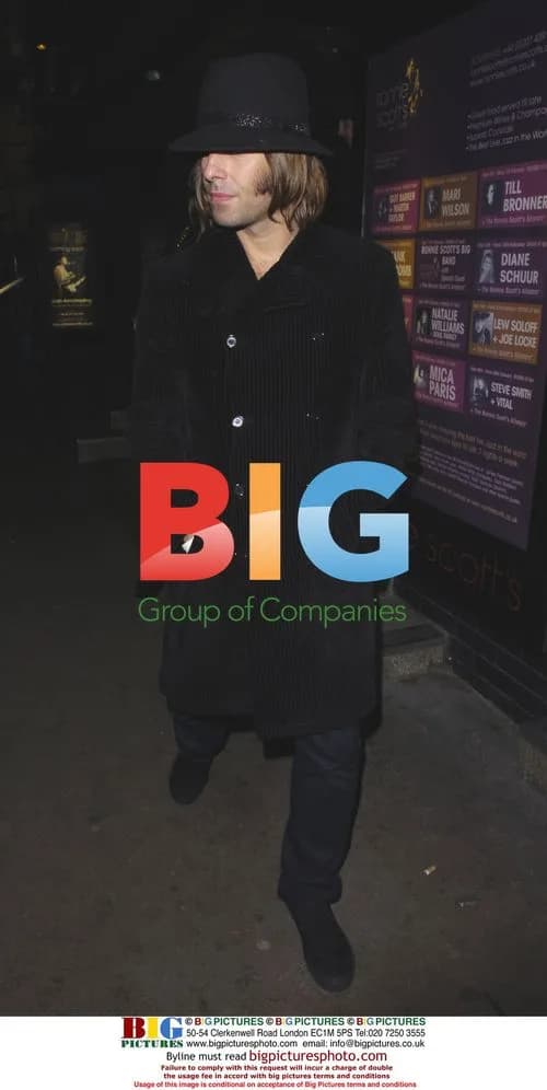 Liam Gallagher and Nicole Appleton leave Ronnie Scott's