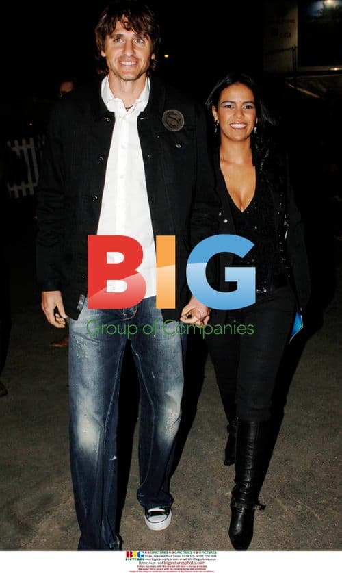 Barcelona players Deco and Edmilson at Cirque de Soleil