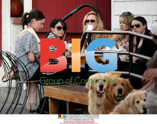 Nicole Richie and Lauren Conrad in Laguna Beach