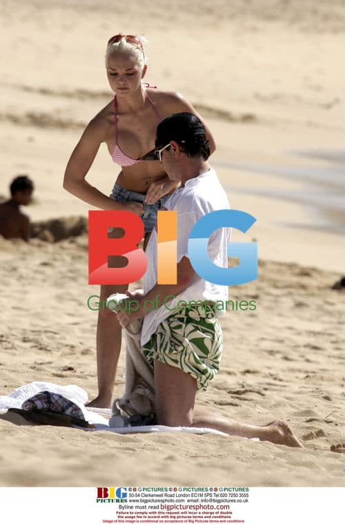 Pauly Shore and Girlfriend on Beach