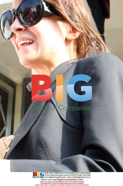 Nicole Richie Sporting Smart Look