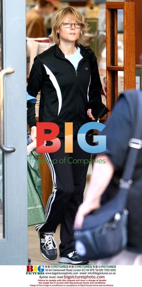 Jodie Foster and Son on Shopping Trip