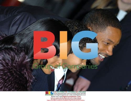 Will Smith, Jada Pinkett Smith, and Jaden Smith at 'The Pursuit of Happyness' Premiere