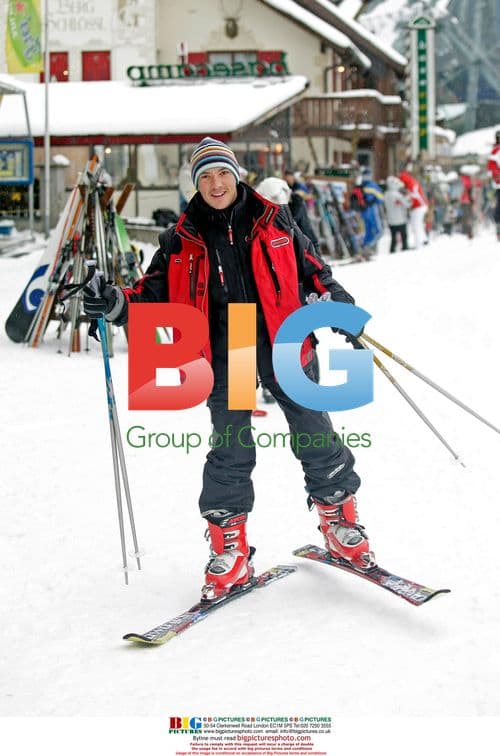 Jockey Frankie Dettori and Wife Skiing in Austria