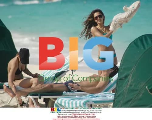 Jessica Alba on Caribbean Vacation