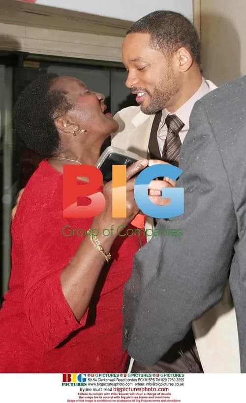 Will Smith Promotes 'The Pursuit of Happyness' in Paris