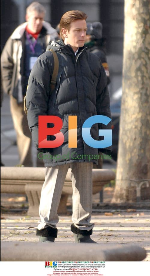 Actors on set of "The Tourist" in Madrid