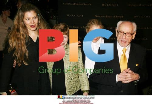 Eli Wallach and Family at National Board Of Review Gala