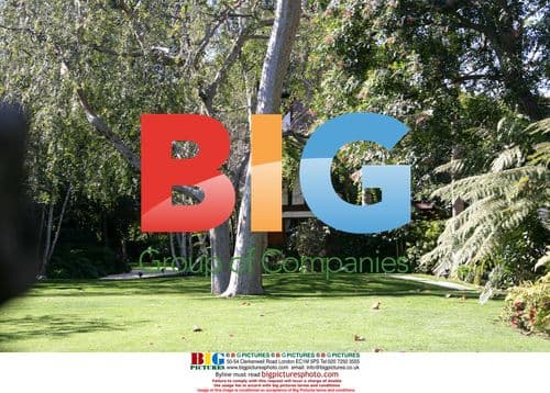 Victoria Beckham House Hunting in Bel-Air