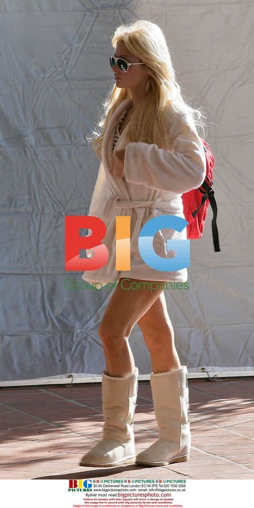 Paris Hilton and Christine Lakin on "The Hottie and the Nottie" set