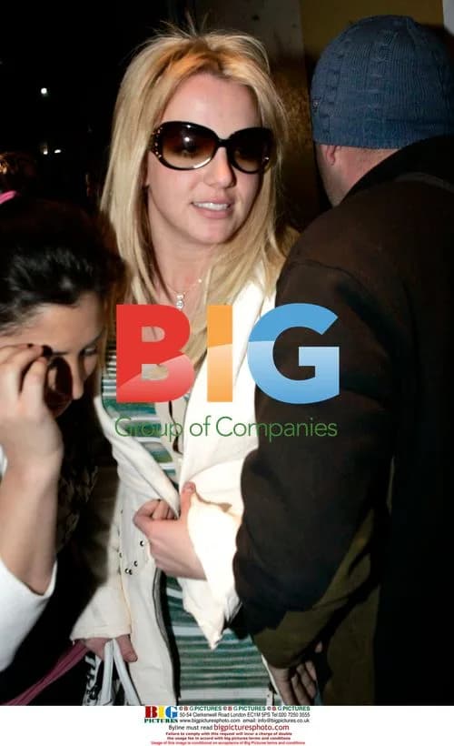 Britney Spears Arrives Late for Studio Session