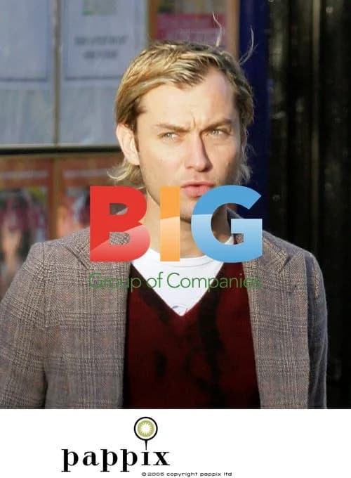 Jude Law Shops with Kids