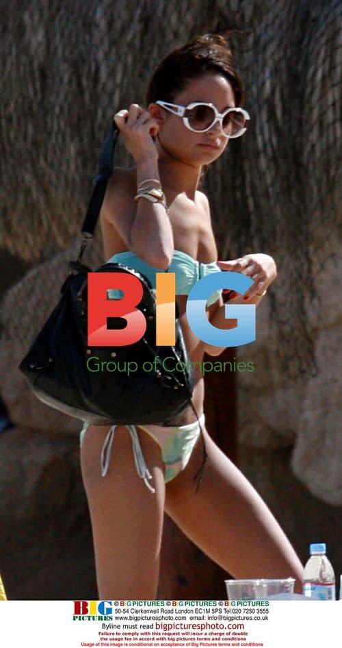 Nicole Richie Looks Healthier on Holiday with Joel Madden