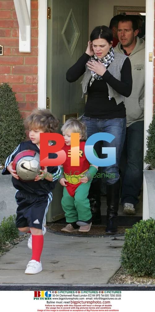Jade Goody Arrives Home with Kids After Big Brother Scandal