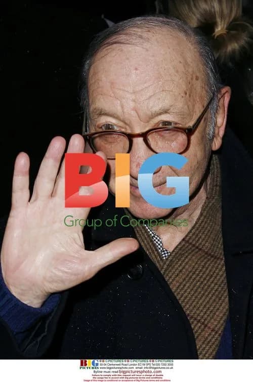 Neil Simon Arrives at 'Breaking and Entering' Premiere