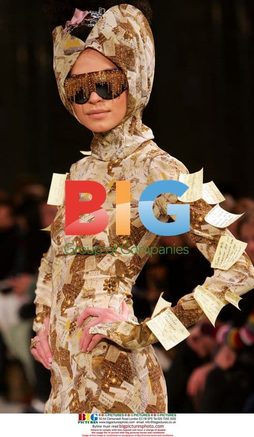 Model in Post-it Outfit at Paris Fashion Show