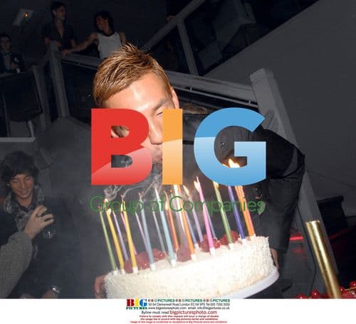 Hidetoshi Nakata's Birthday Celebration in Paris