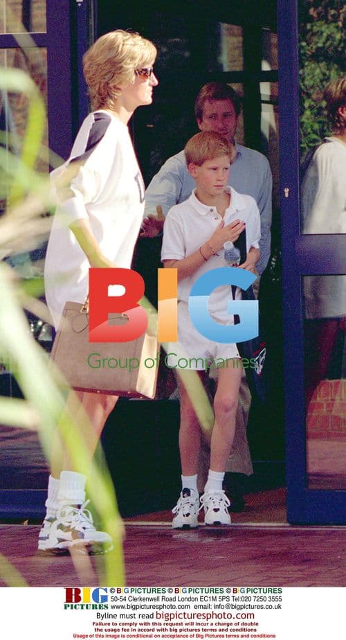 Diana and Prince Harry Leave Tennis Lesson