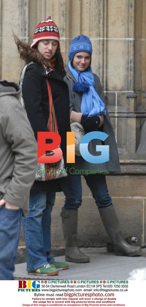 Natalie Portman Sightseeing in Prague
