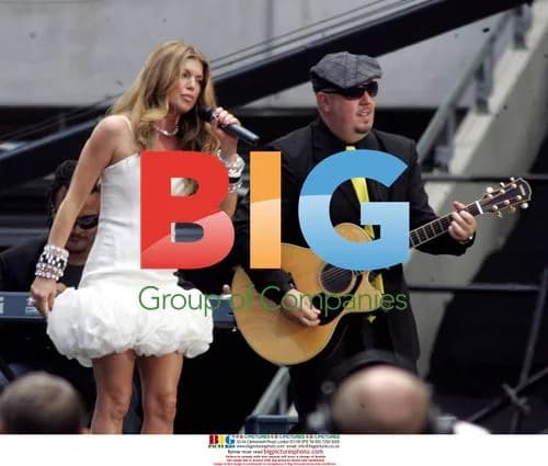 Fergie Performs at Concert for Diana