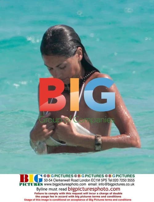 Cristian Vieri and Melissa Satta on Beach