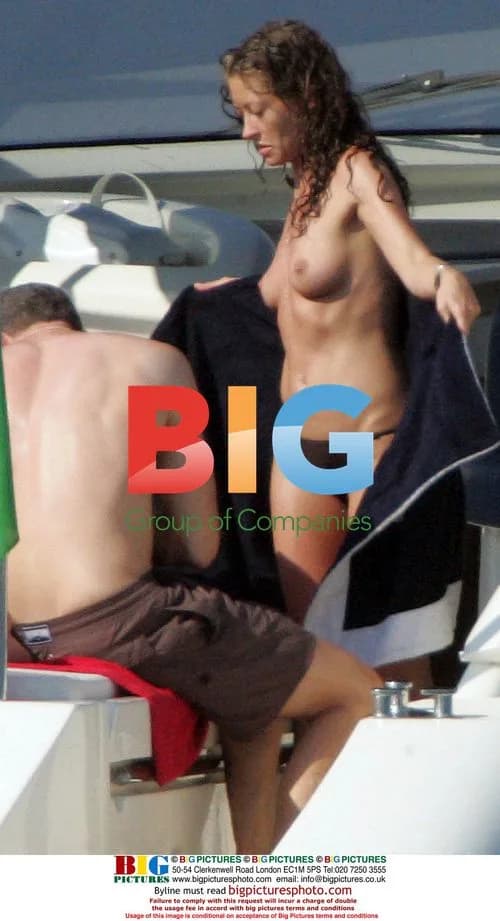 Eric Dane and Rebecca Gayheart on Holiday in Italy
