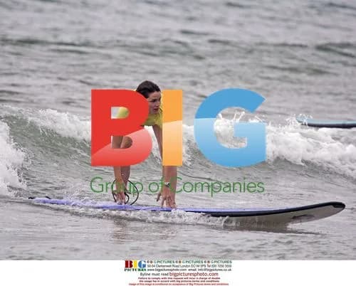 Ben Affleck and Jennifer Garner Surf in Hawaii