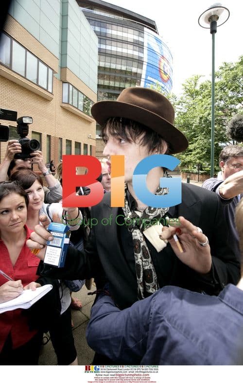 Singer Pete Doherty Pleads Guilty to Drug Charges