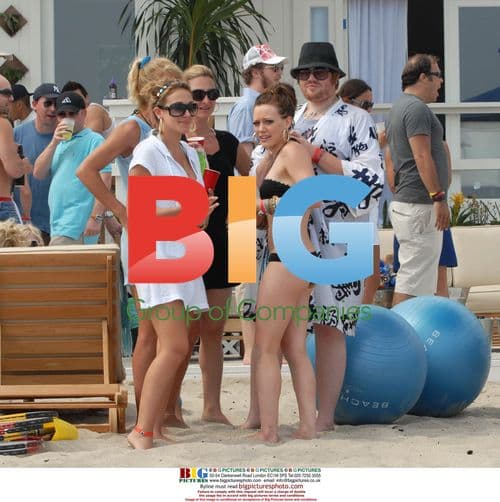 Hilary and Haylie Duff on Malibu beach