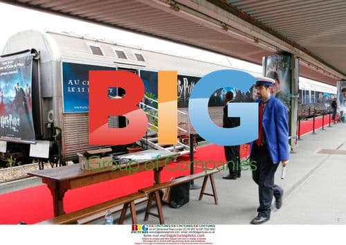 Harry Potter Train Photocall in Paris