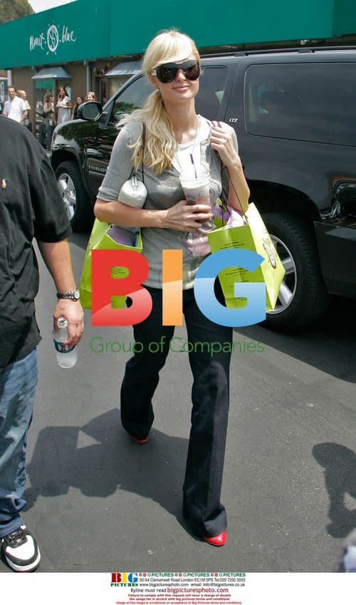 Paris and Nicky Hilton Shopping in Malibu