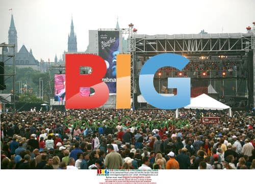 Van Morrison Opens Ottawa Bluesfest