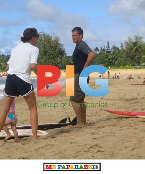 Ben Affleck, Jennifer Garner, and Matt Damon at Beach