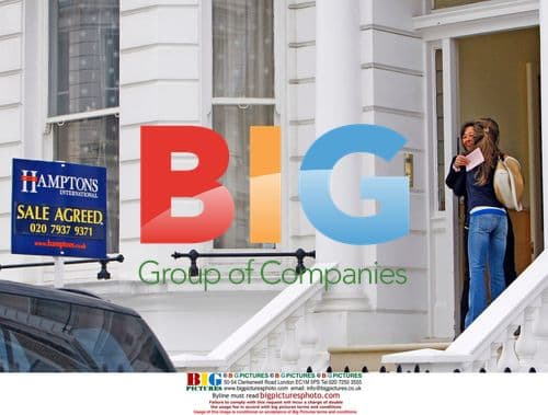 Joe Cole\'s Girlfriend Carly Zucker Views Possible New Home