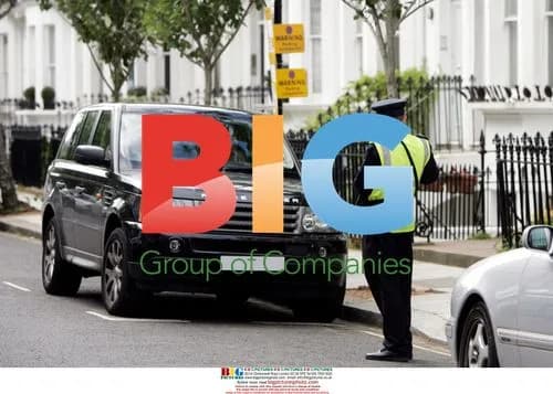 Liz Hurley's Range Rover Illegally Parked