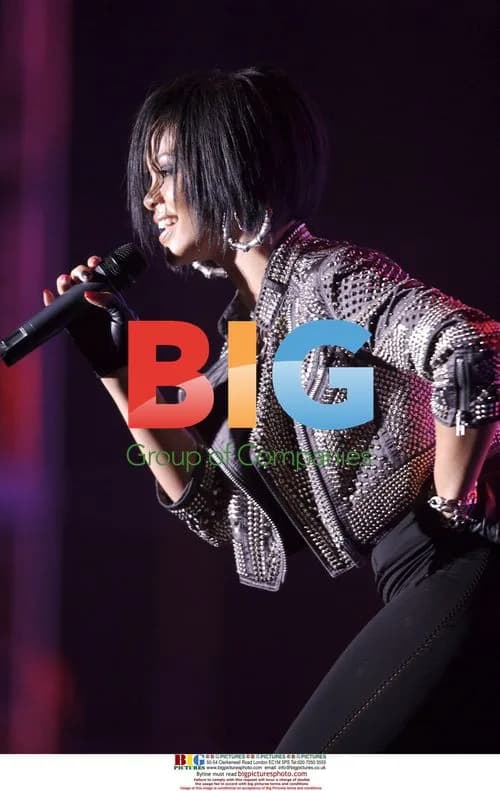 Rihanna performs at Live Earth Japan