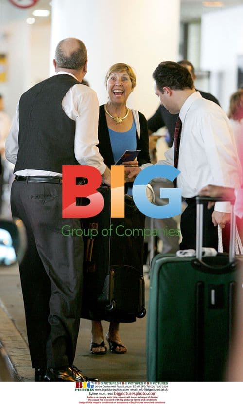 Mary Lee Mapother departs LAX