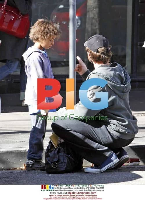 Hugh Jackman and Family Outing in Sydney