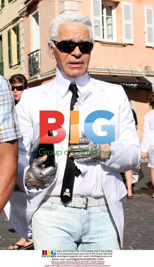 Karl Lagerfeld Relaxing on French Riviera