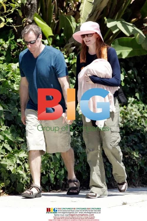 Marcia Cross out with twins