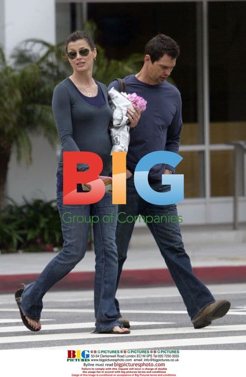 Pregnant Bridget Moynahan with Tom Brady Look-Alike