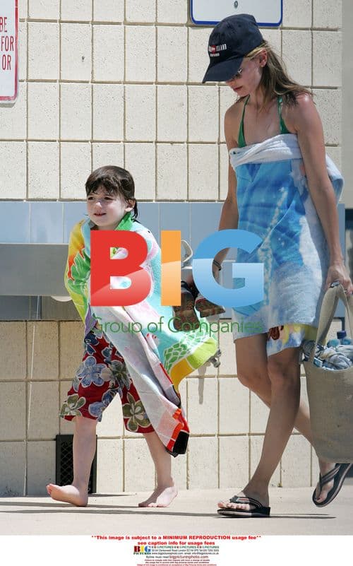Calista Flockhart takes son to pool