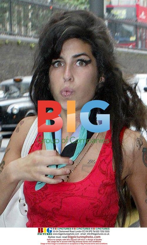 Amy Winehouse Leaves for Cornwall