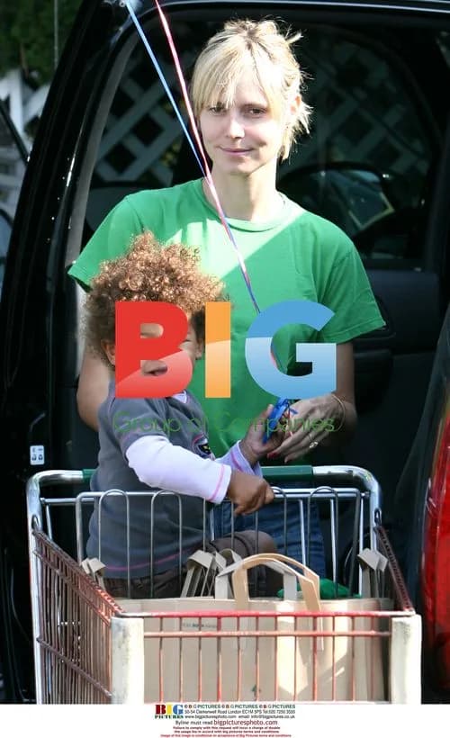 Heidi Klum's Sunday Shopping Trip